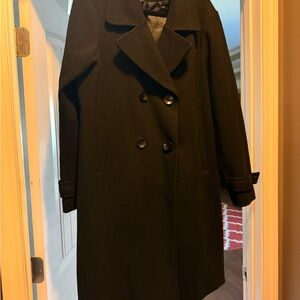 Elegant Black Double-Breasted Women's Coat